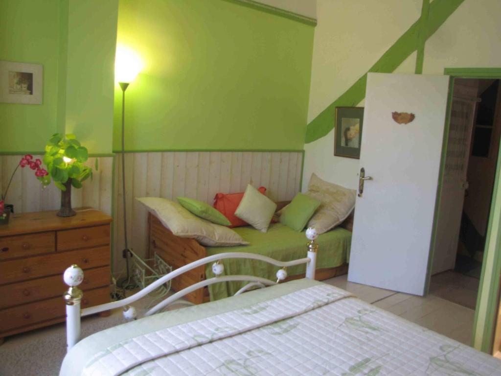 Chambres D'Hotes Les Pensees Douces Auxerre Ruang foto