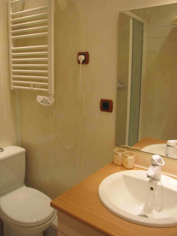 Chambres D'Hotes Les Pensees Douces Auxerre Ruang foto
