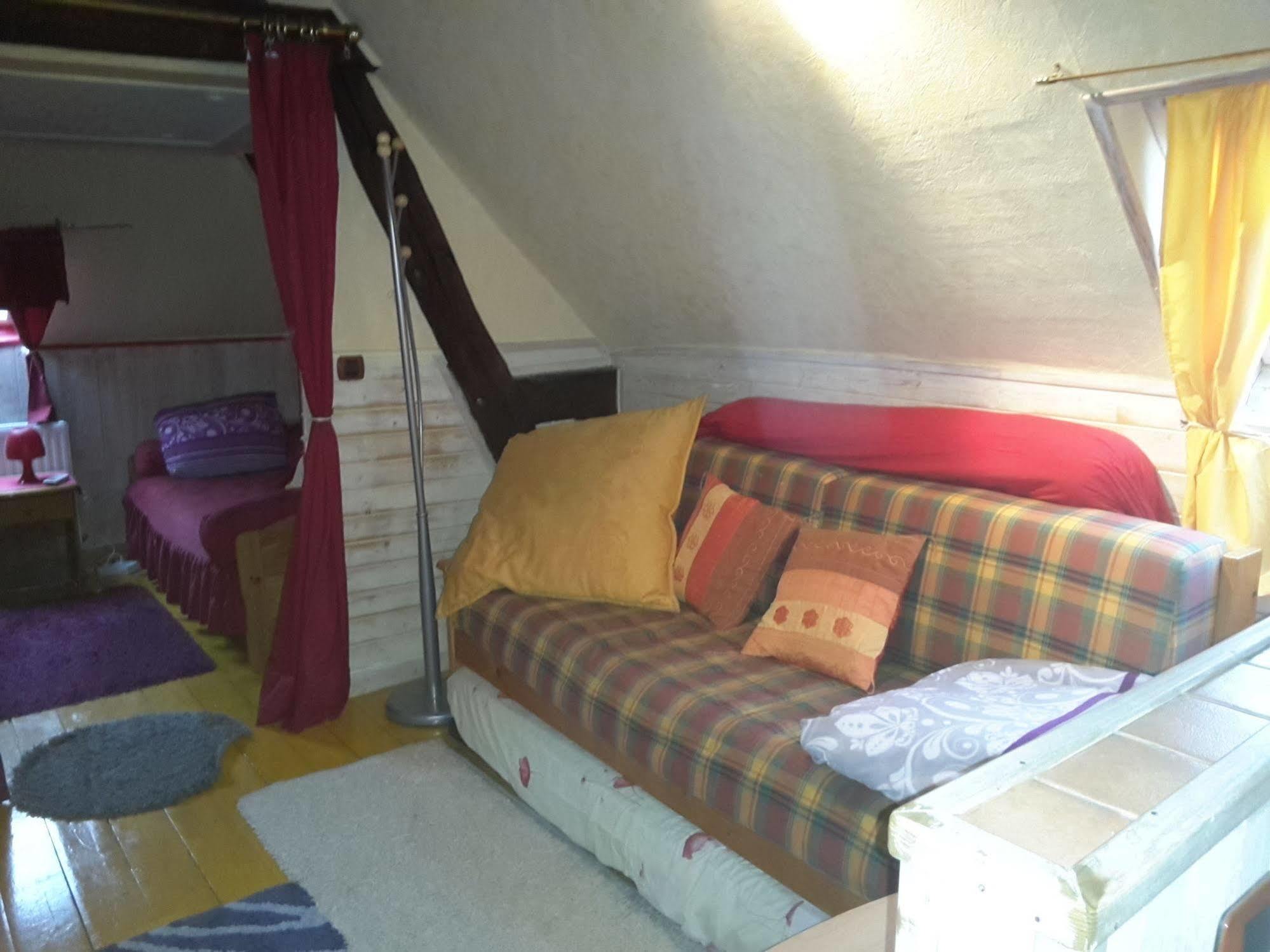 Chambres D'Hotes Les Pensees Douces Auxerre Bagian luar foto